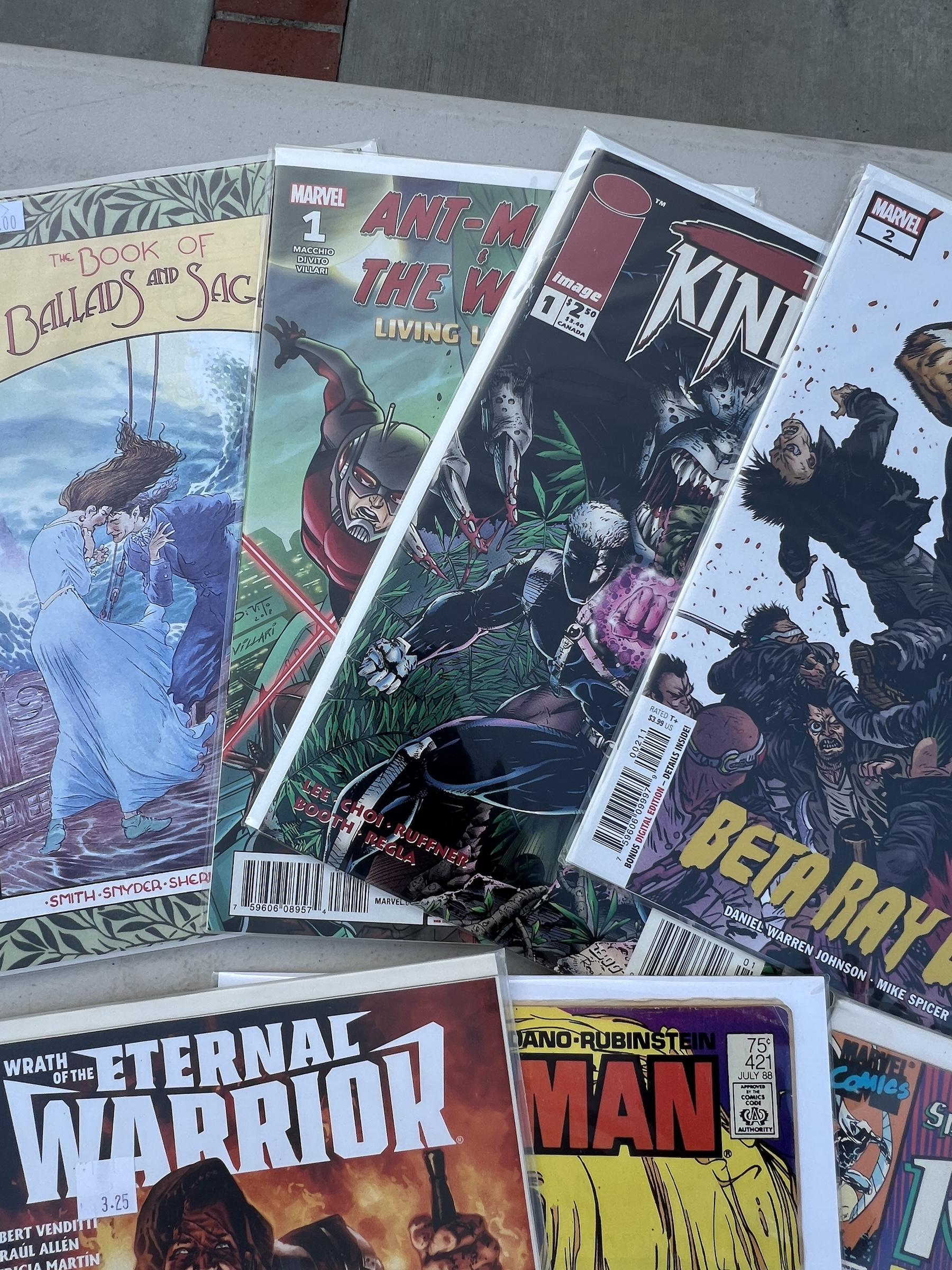 COMIC BOOK COLLECTION LOT 10 NF