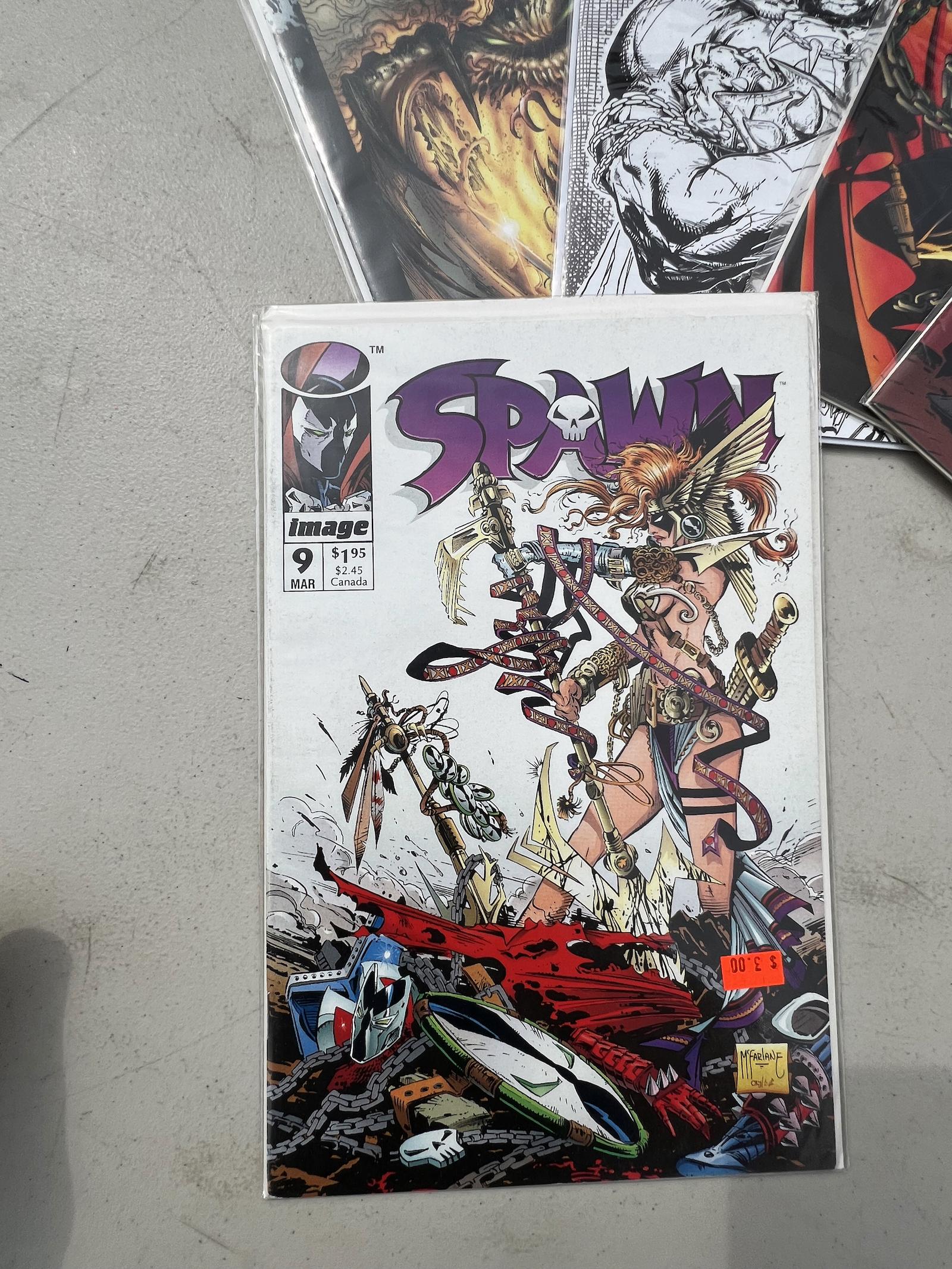 Comic Book Spawn Collection lot 10 NF