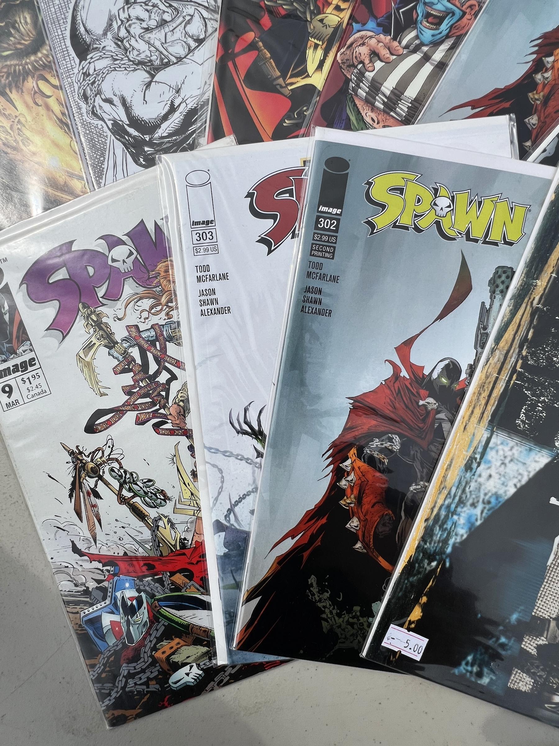 Comic Book Spawn Collection lot 10 NF