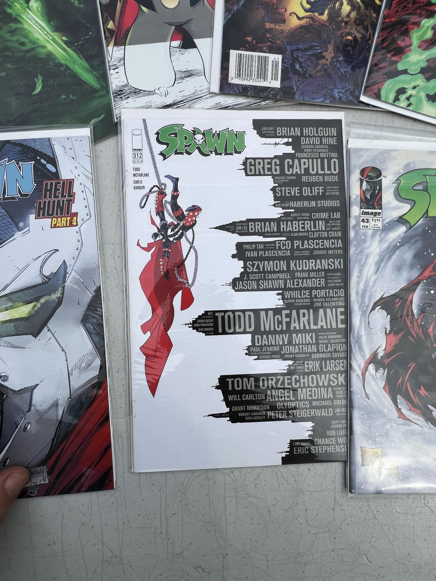 Comic Book Spawn Collection lot 10 NF