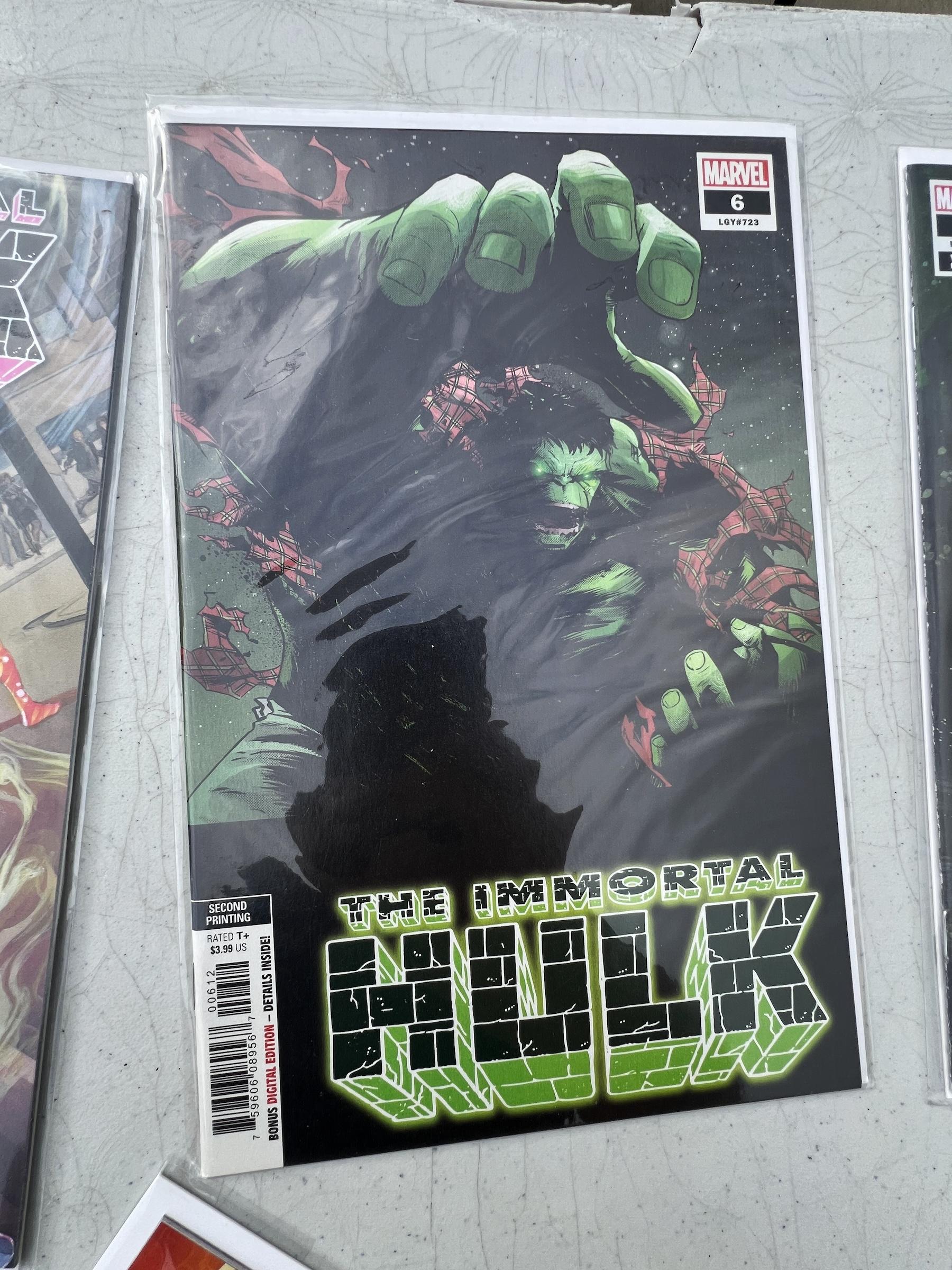 Comic Book Hulk collection lot 17 NF