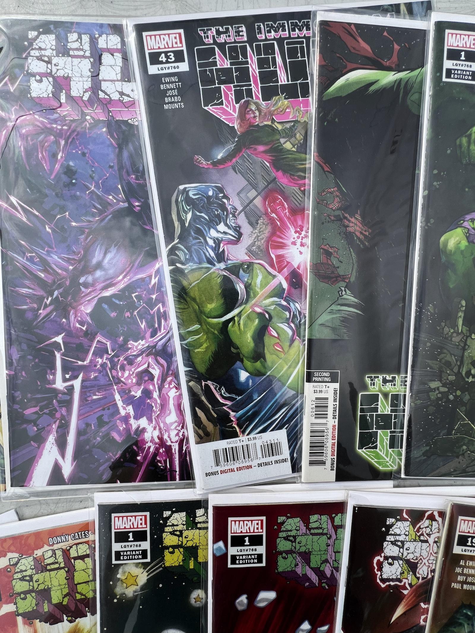 Comic Book Hulk collection lot 17 NF