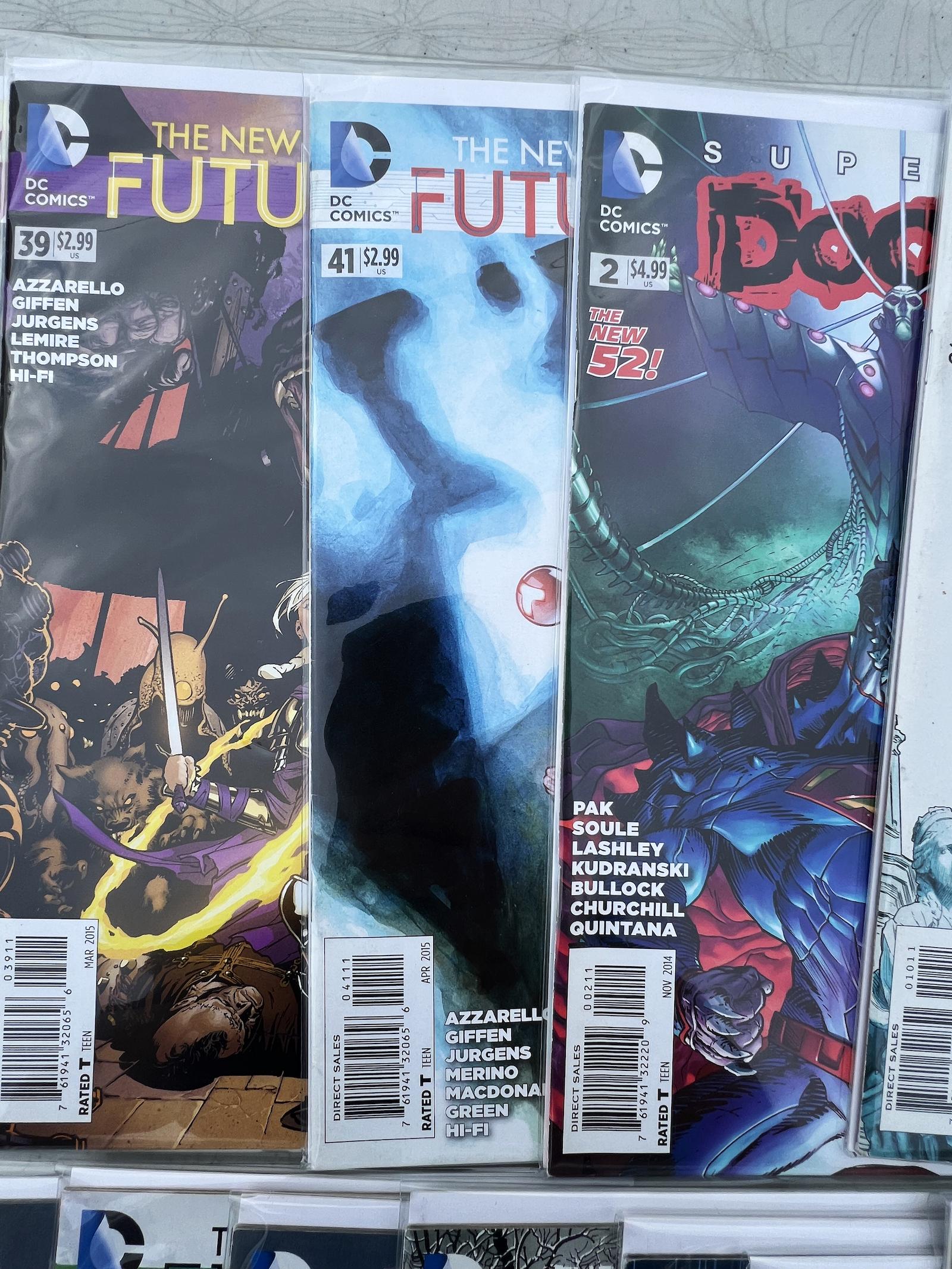 Comic Book Futures end DeathStroke Doomed JLA Collection lot 18 DC comics