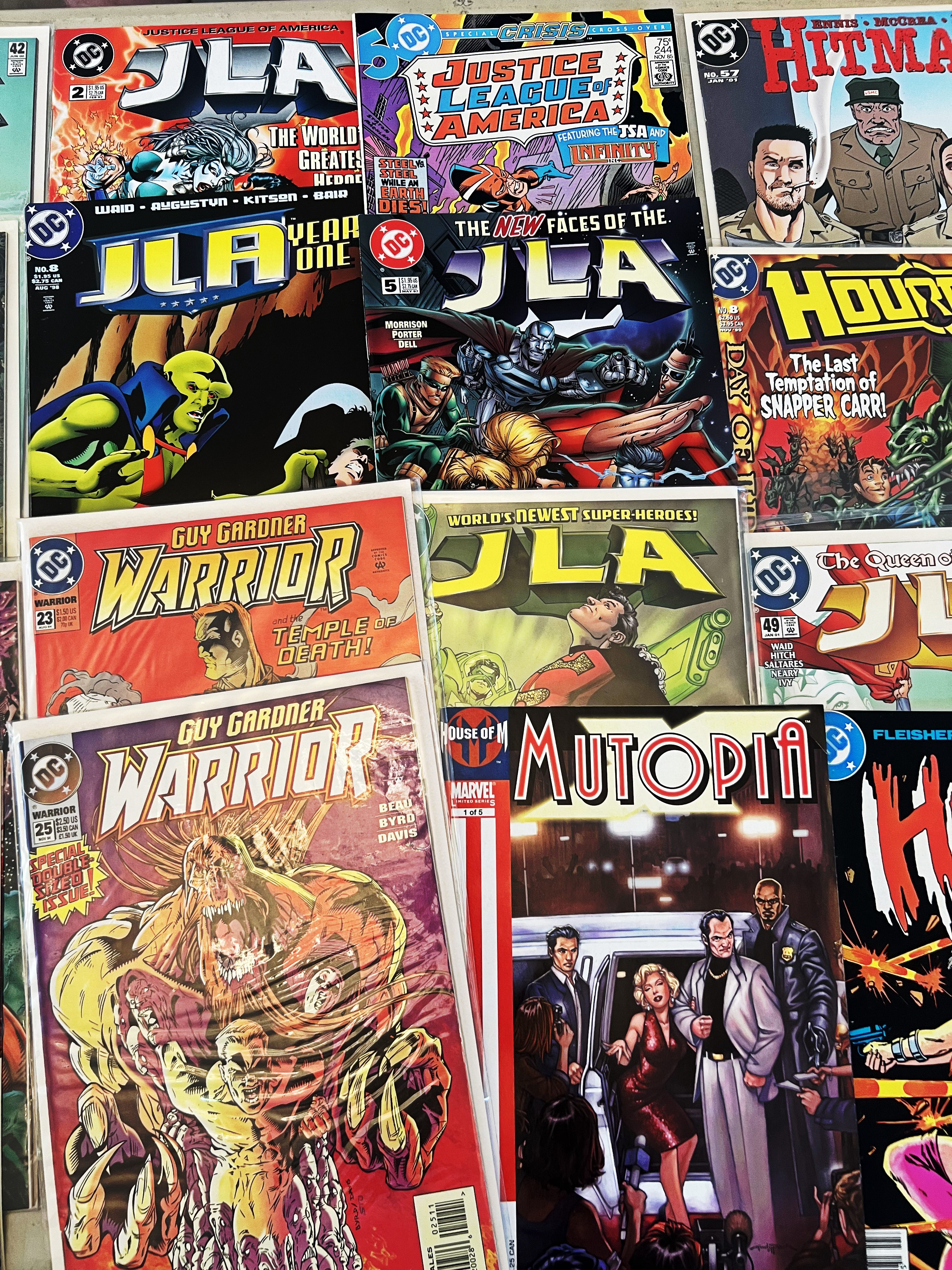 COMIC BOOK COLLECTION LOT 30 VF