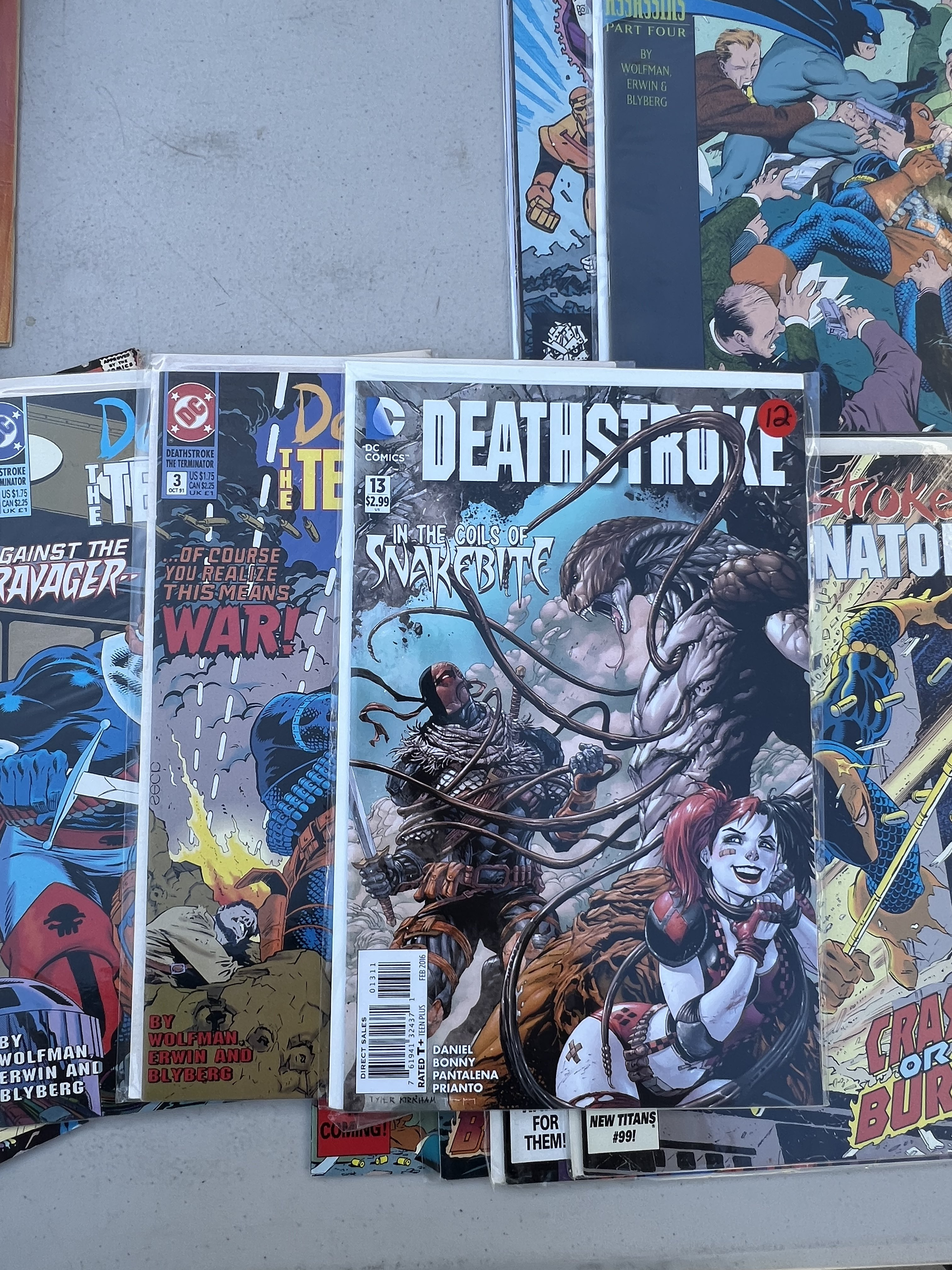 COMIC BOOK  LOT 30