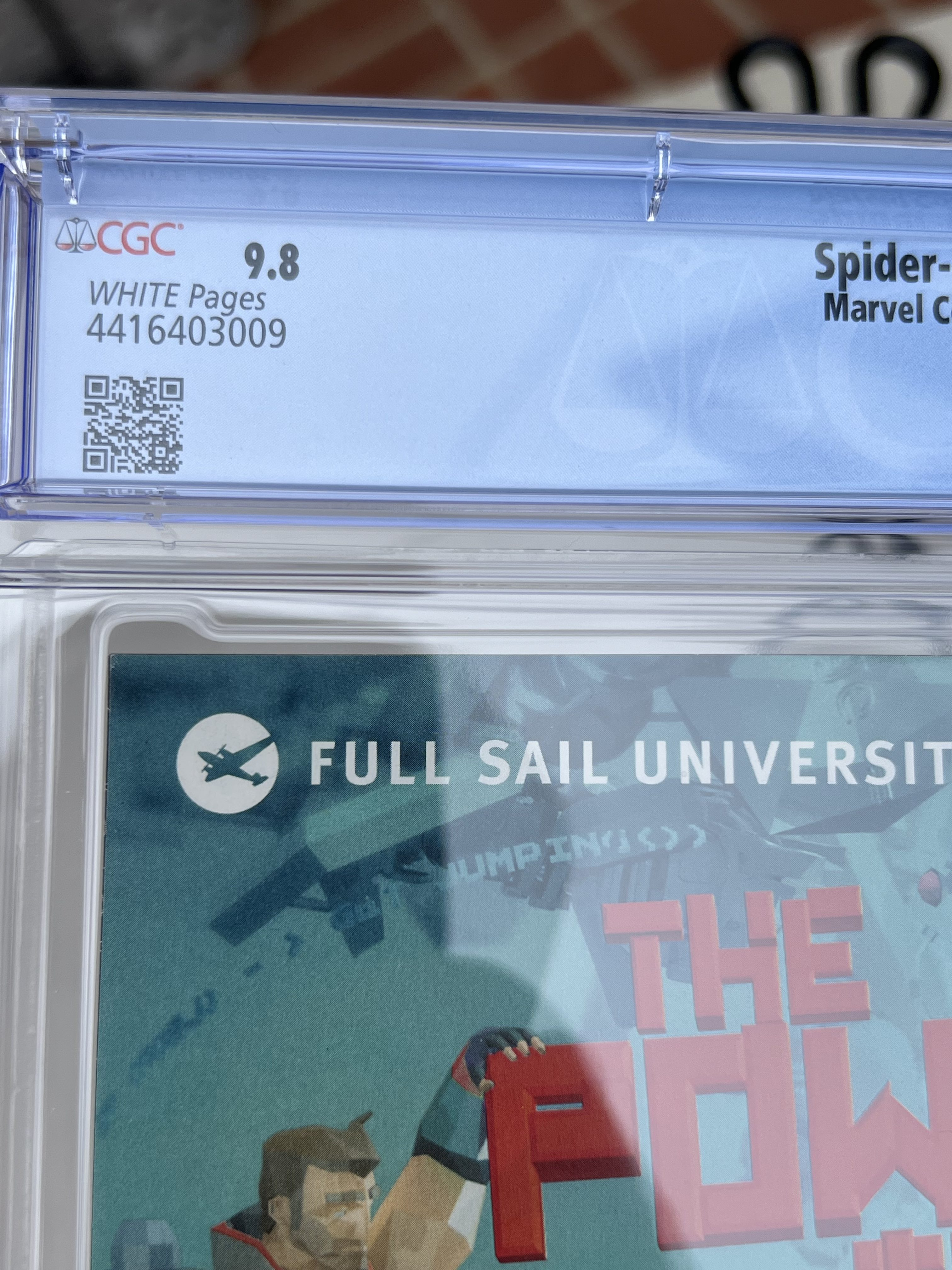 COMIC BOOK Spider-Gwen 1 4/15 Marvel Comics CGC 9.8 WHITE