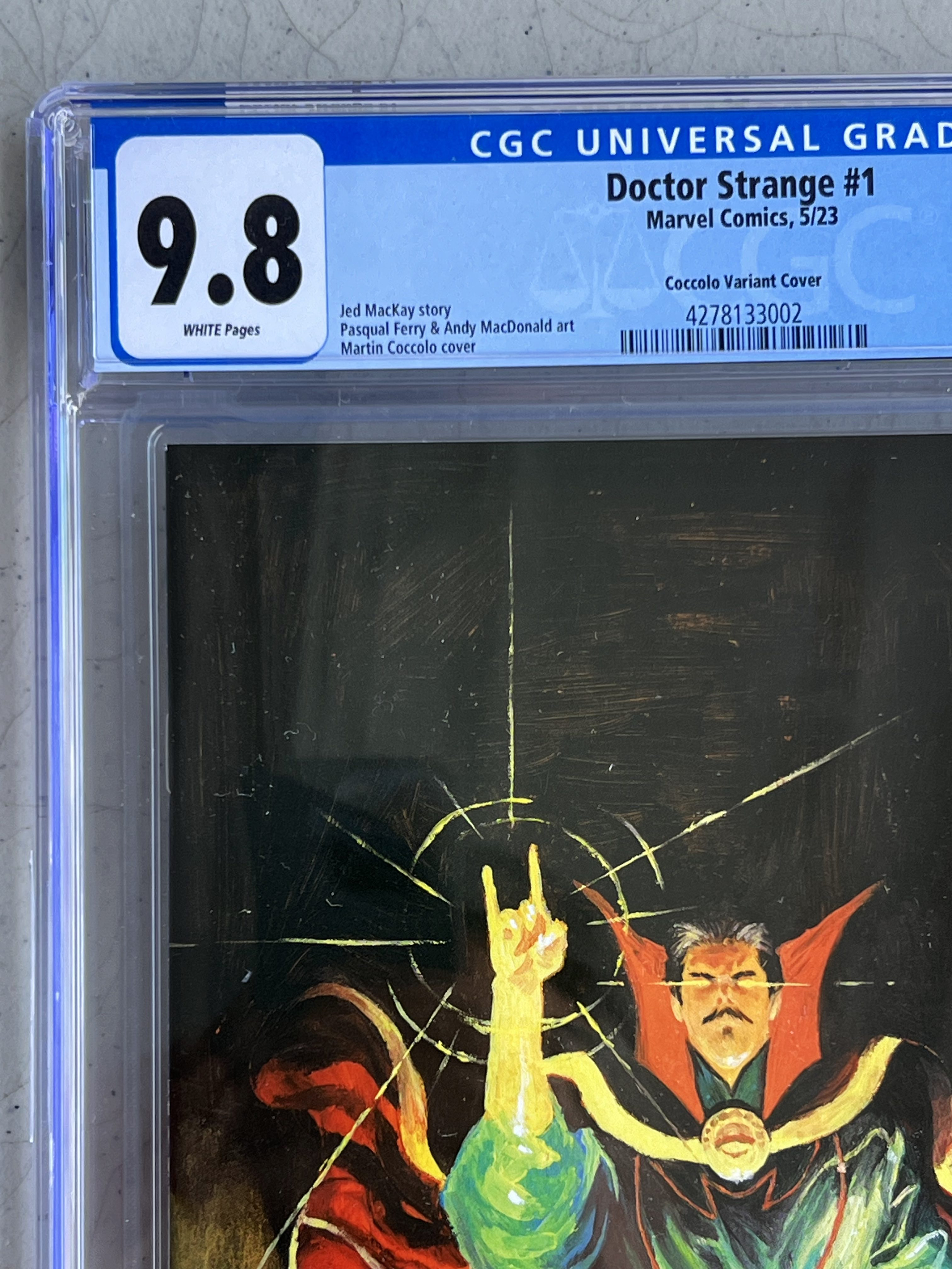 COMIC BOOK DOCTOR STRANGE #1 CGC 9.8 2023 MARVEL COMIC