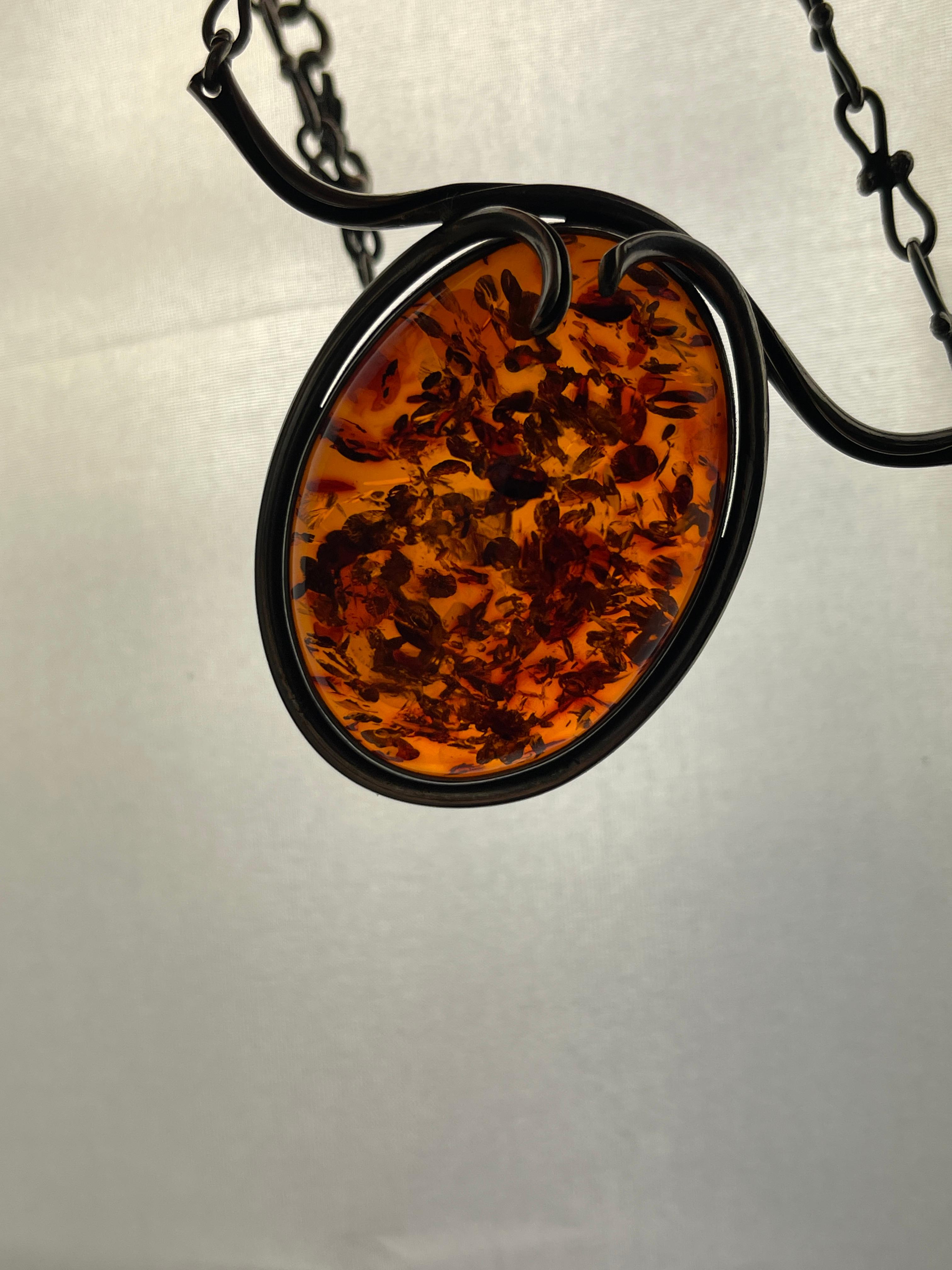 STERLING SILVER AMBER VINTAGE NECKLACE