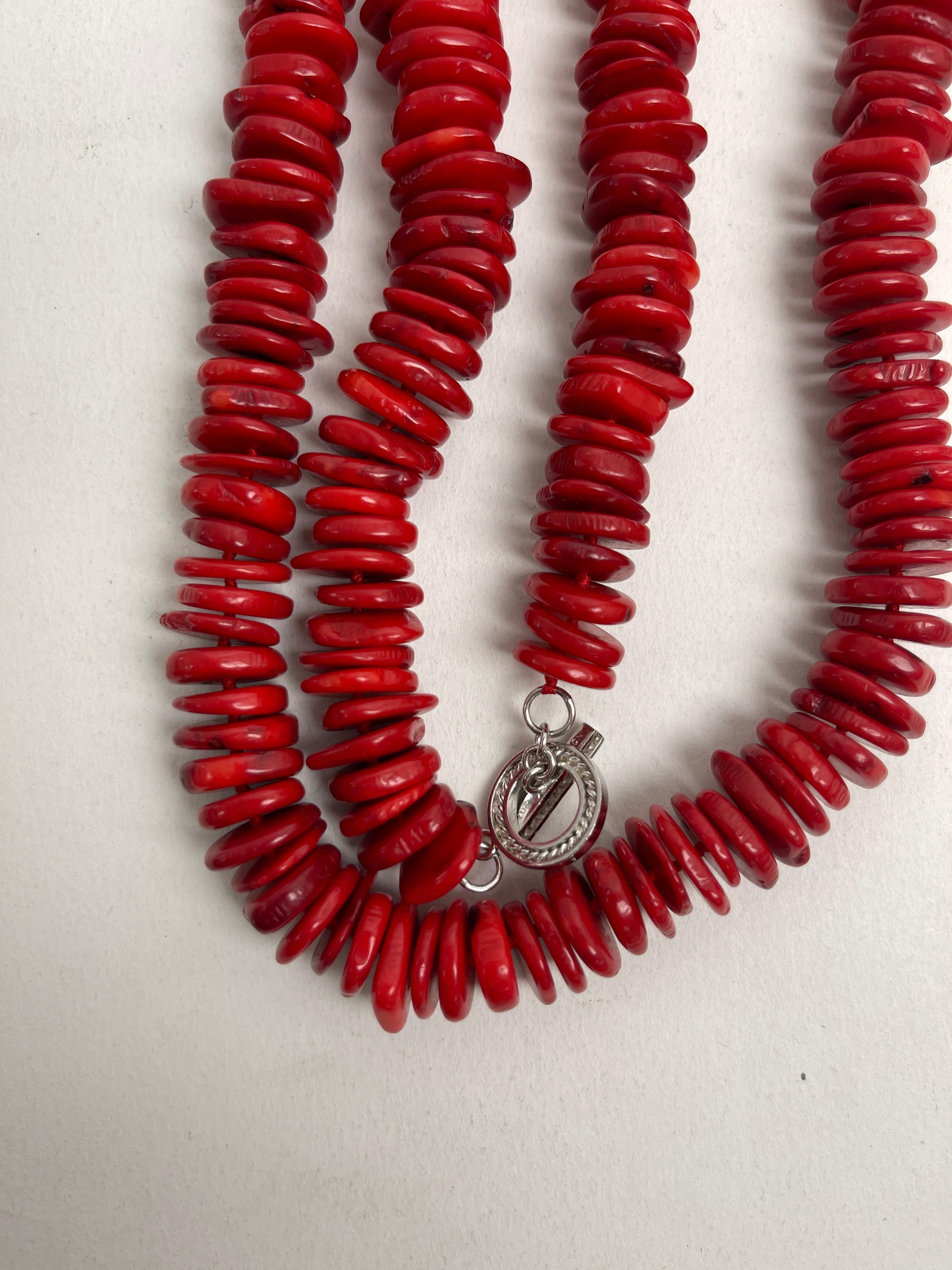 STERLING SILVER CORAL NATIVE AMERICAN VINTAGE NECKLACE