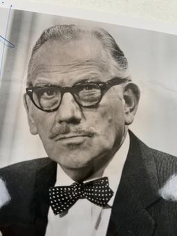 Vintage Hollywood Stars Signed 8x10 Photo of Melvyn Douglas