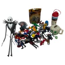 Vintage Marvel and DC Toy Action FigureDisneland Souvenir Cup Lot