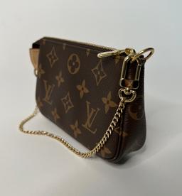 Louis Vuitton Handbag