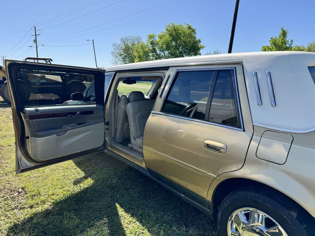 Cadillac Northstar Limousine