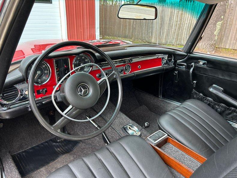 1970 Mercedes-Benz 280SL