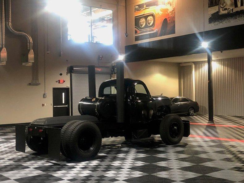 1960 Mack B61