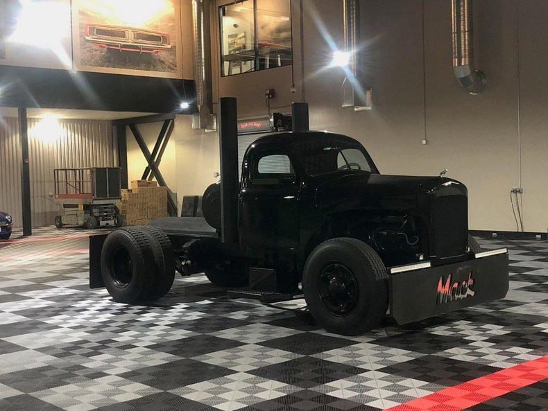 1960 Mack B61