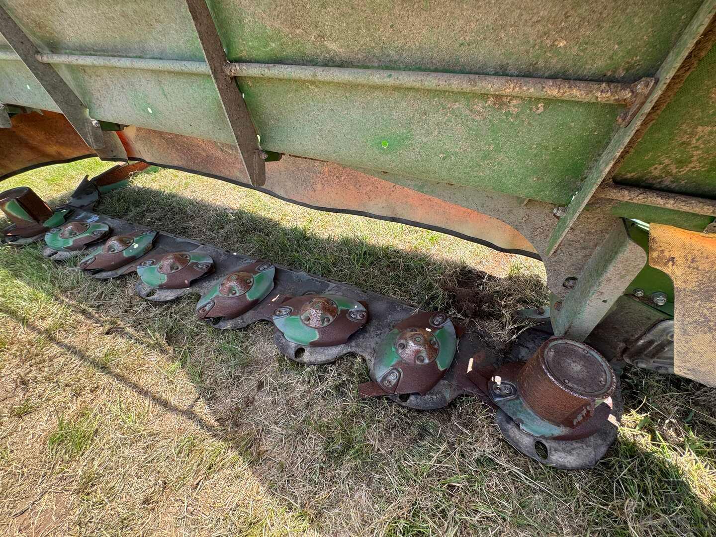 320M KRONE HAY CUTTER AND CADDY