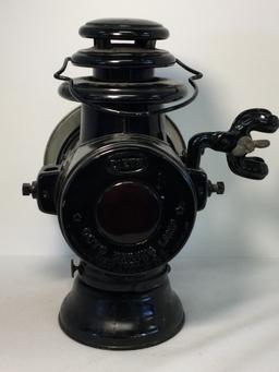 Beautiful 1901-1908 Dietz Buggy Oil Lamp