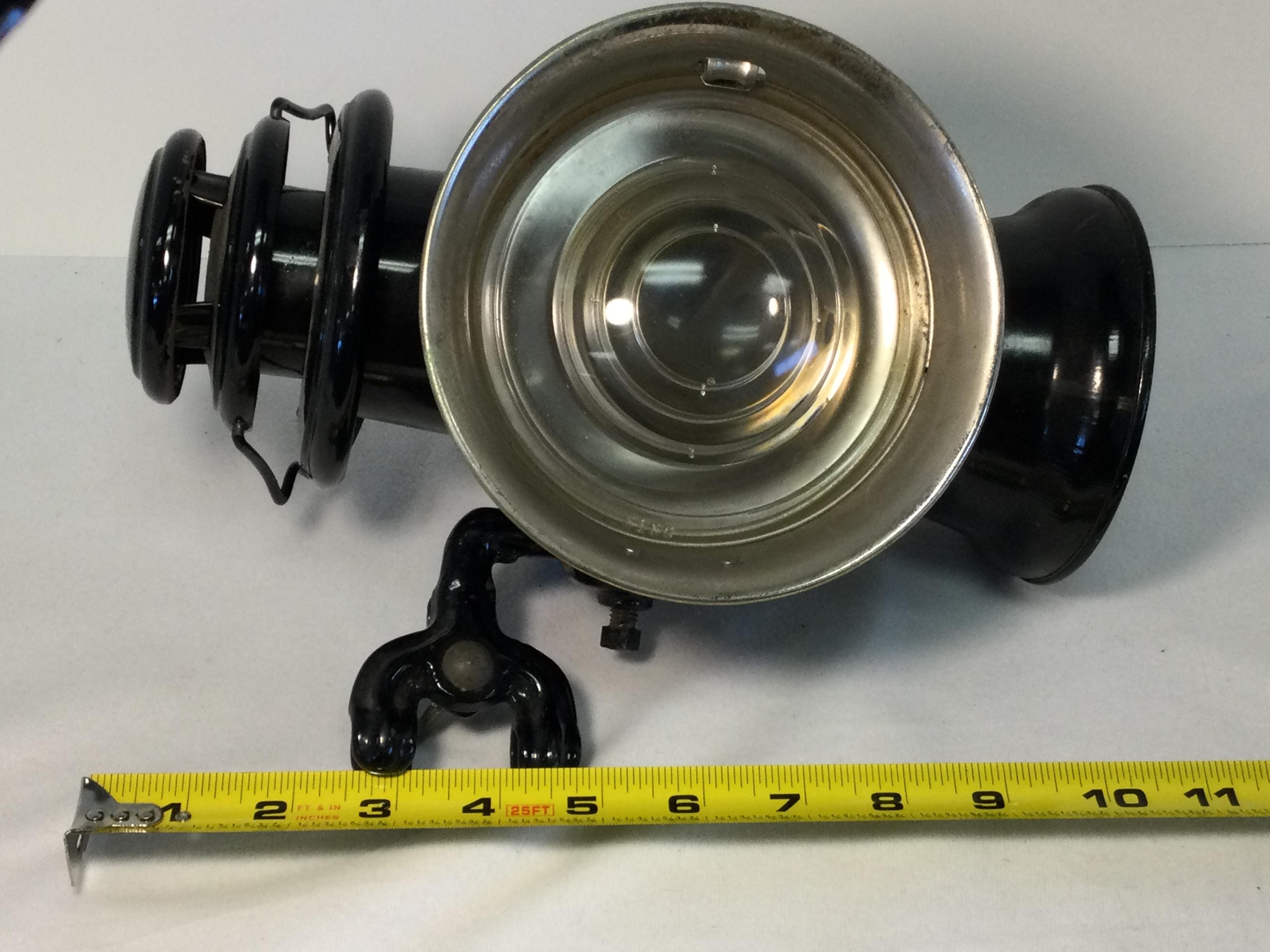 Beautiful 1901-1908 Dietz Buggy Oil Lamp