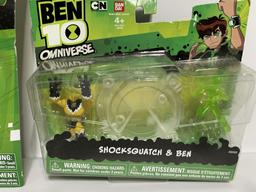 BEN 10 UNIVERSE ACTION FIGURES