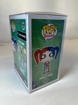SIGNED FUNKO - HARLEY QUINN DC SUPERHEROES #121 (BY AMANDA CONNOR & JIMMY PALMIOTTI ))