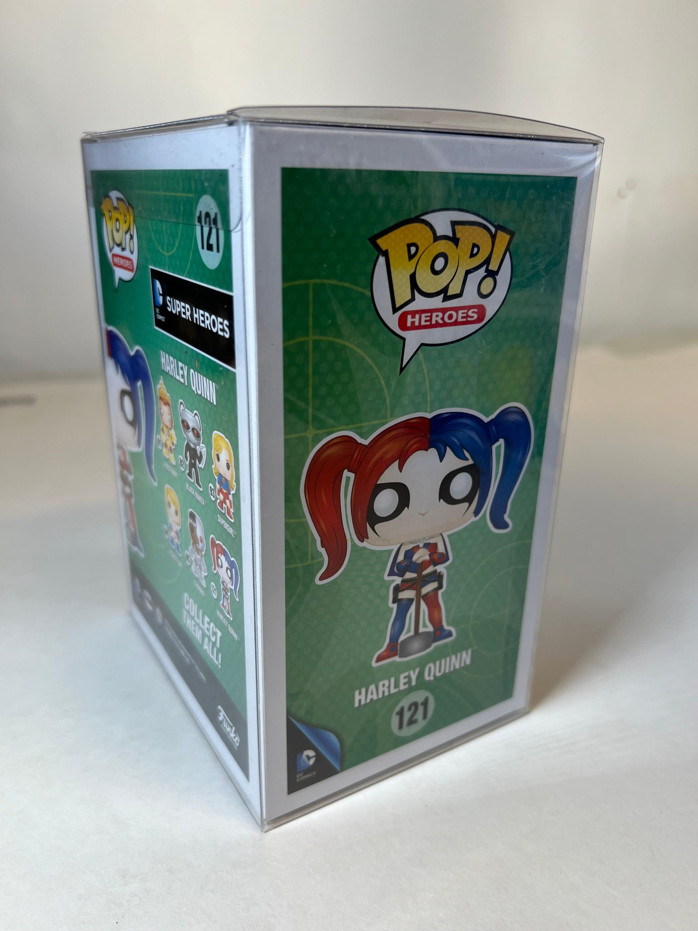 SIGNED FUNKO - HARLEY QUINN DC SUPERHEROES #121 (BY AMANDA CONNOR & JIMMY PALMIOTTI ))