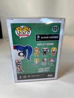 SIGNED FUNKO - HARLEY QUINN DC SUPERHEROES #121 (BY AMANDA CONNOR & JIMMY PALMIOTTI ))