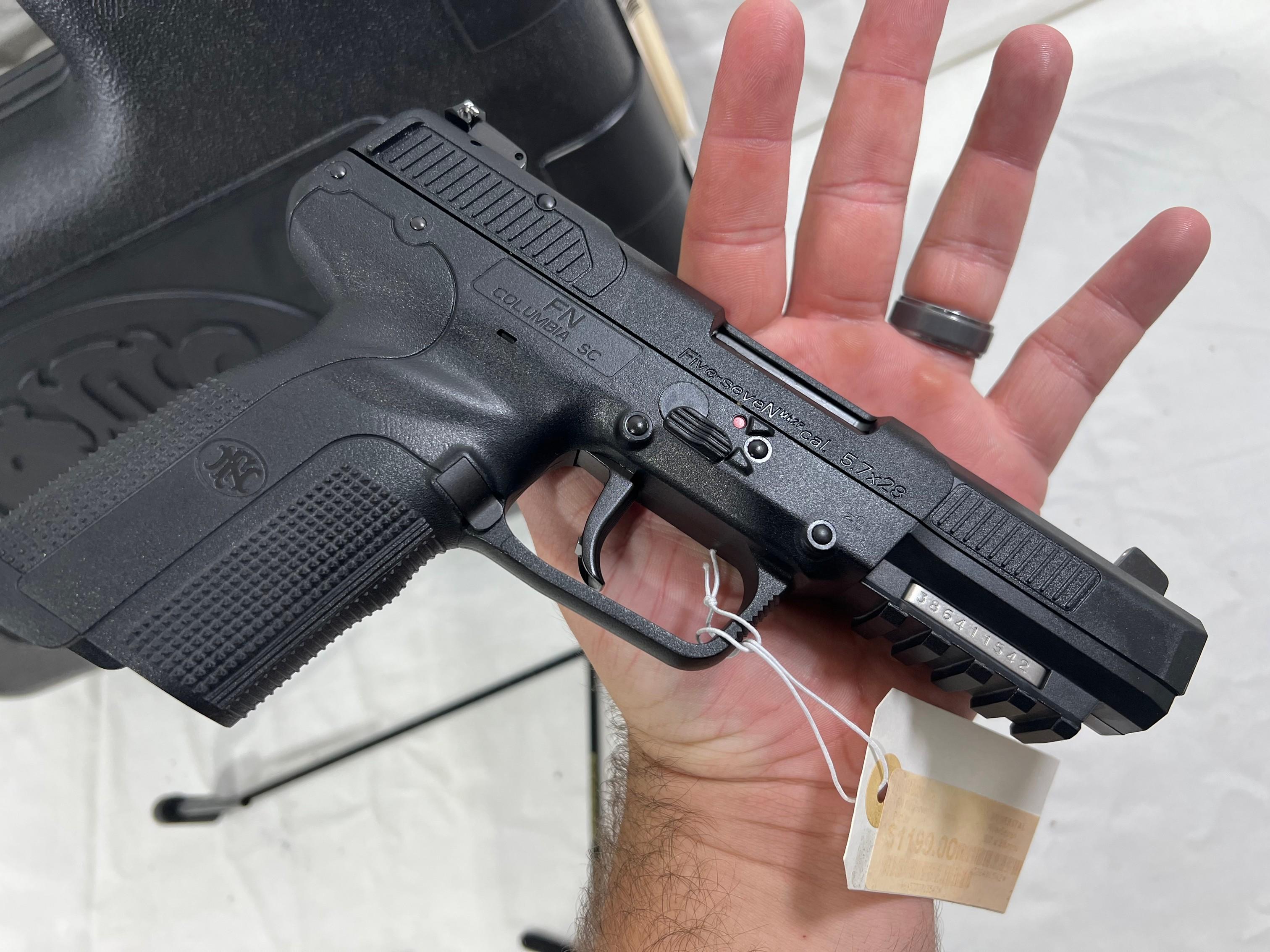 FNH USA, Five Seven, 5.7 x 28mm