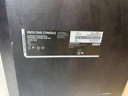 XBOX ONE - WORKS BUT DOES NOT READ DISCS STILL PLAYS DIGITALLY