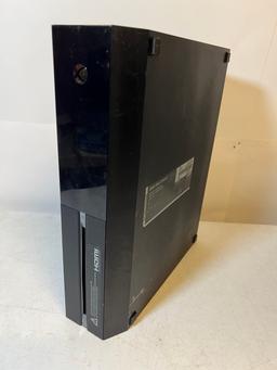 XBOX ONE - WORKS BUT DOES NOT READ DISCS STILL PLAYS DIGITALLY