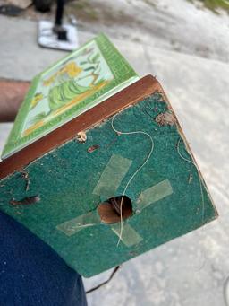 GREEN ORIANTAL TABLE LAMP (NO SHADE)