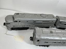 LIONEL TRAINS - INCLUDING (1) 2033 UNION PACIFIC ENGINE CAR