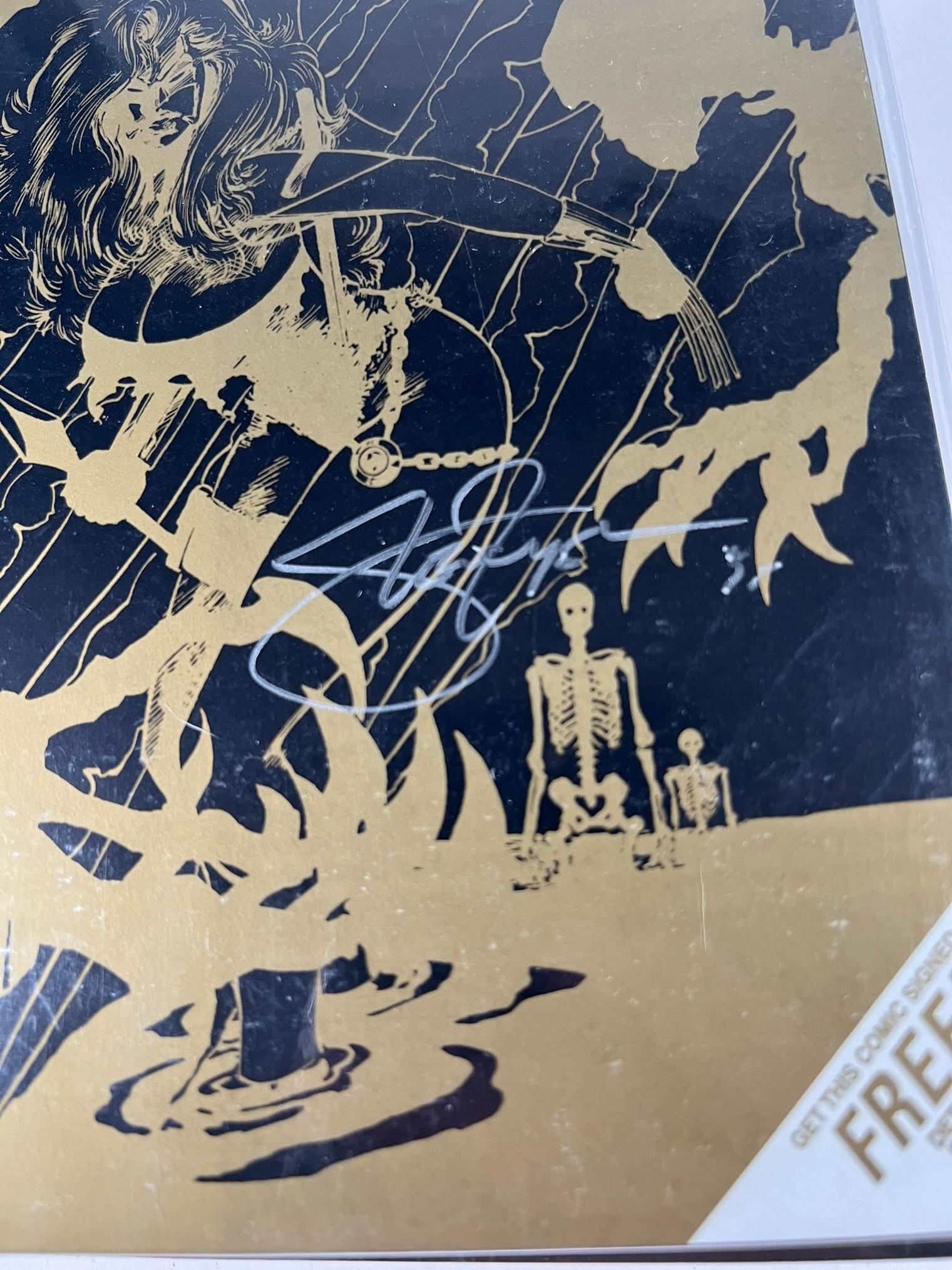 (SIGNED) CATFIGHT #1 - INSOMINIA PRESS - GOLD METALLIC VERSION 1059/2000 WI