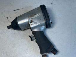 PNUEMATIC IMPACT HAMMER