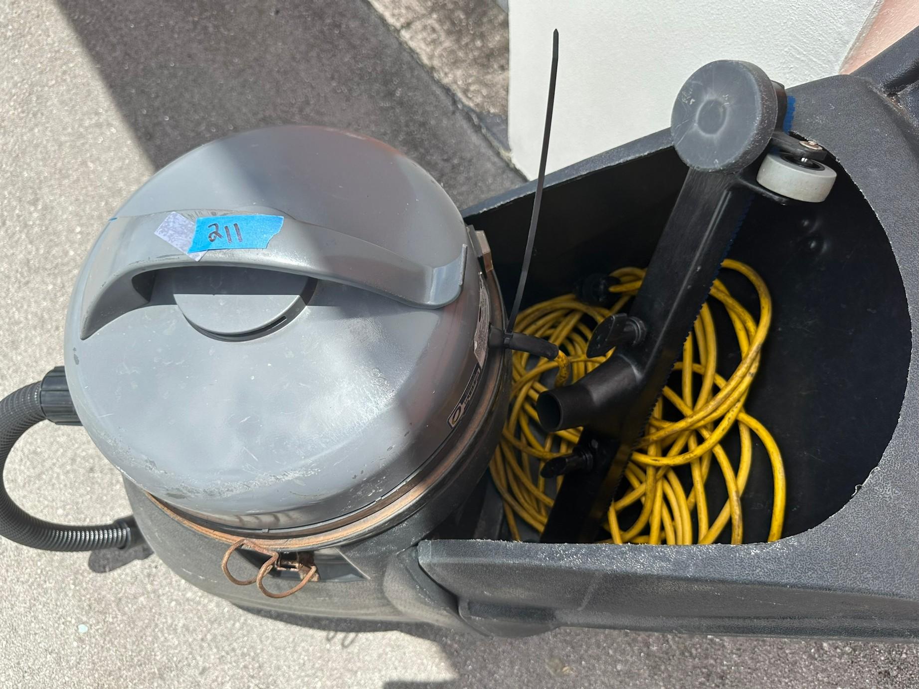 VIPER #SN18WD-U WET/DRY VACUUM (POMPANO, FL S37)