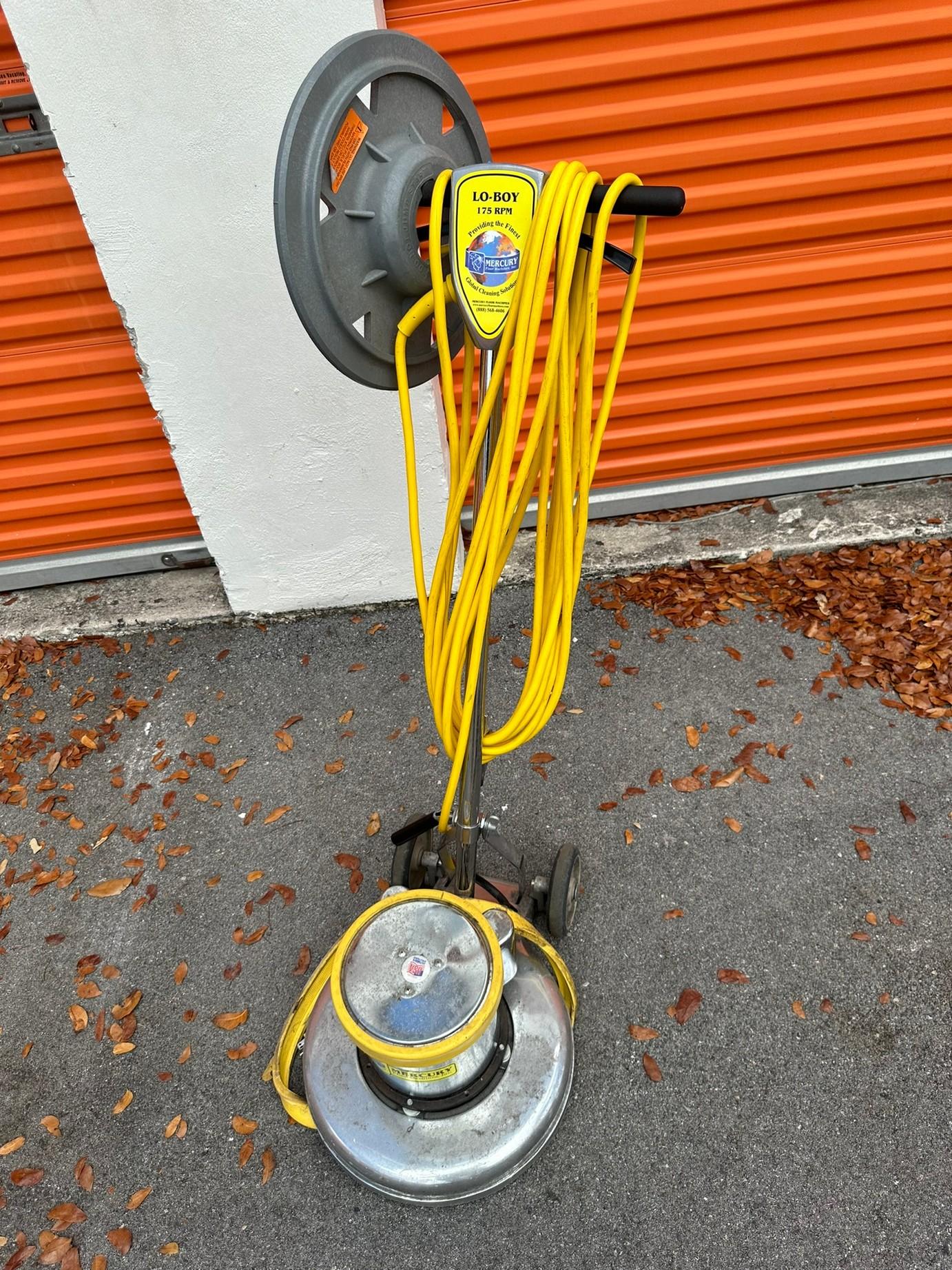 LO-BOY L17E COMMERCIAL FLOOR MACHINE - 175 RPM (POMPANO, FL R01)