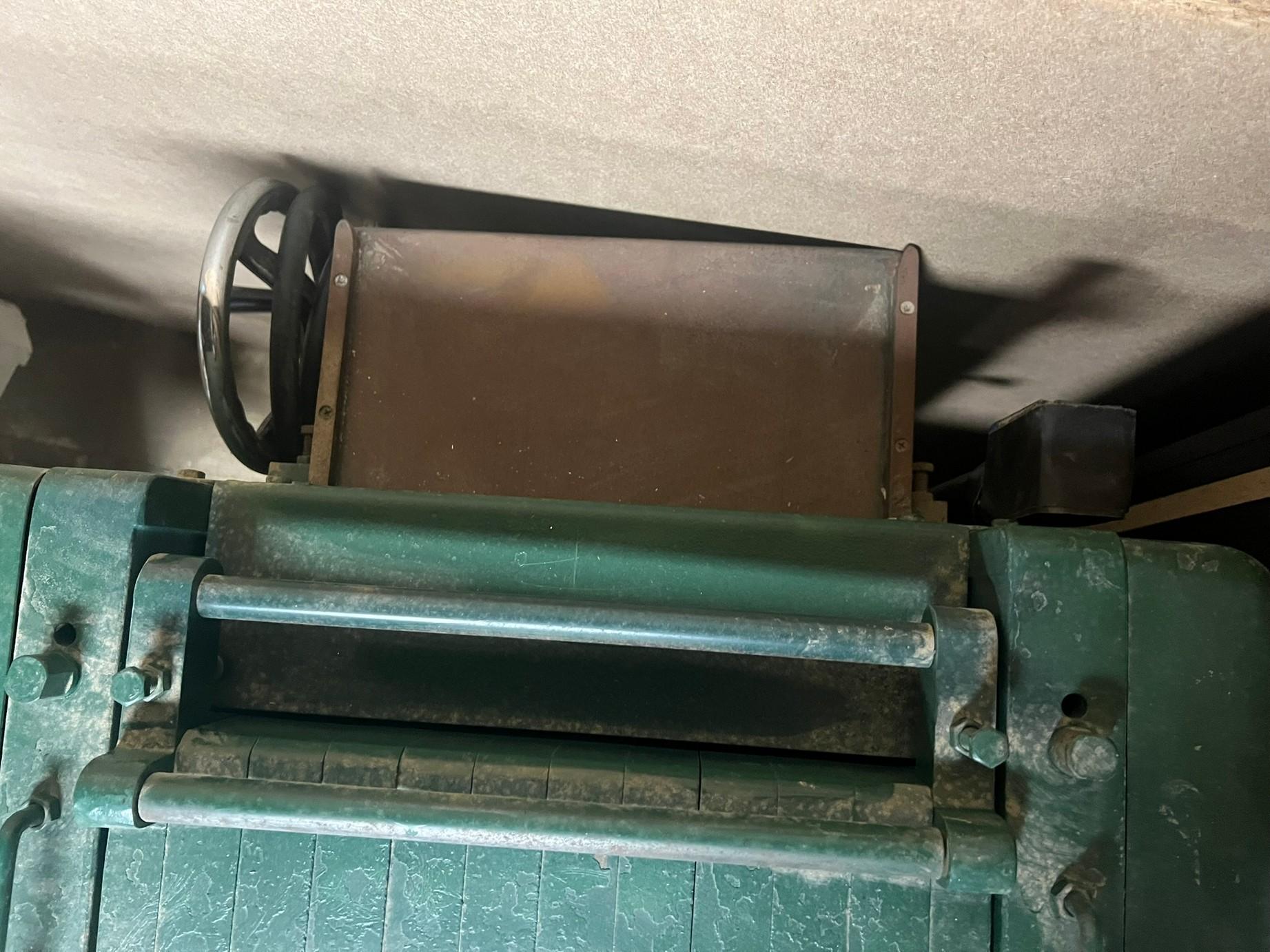 C.W.M.I WOOD MACHINERY COMPANY PLANER