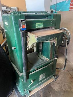 C.W.M.I WOOD MACHINERY COMPANY PLANER