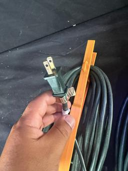 EXTENSION CORDS WITH HOLDERS