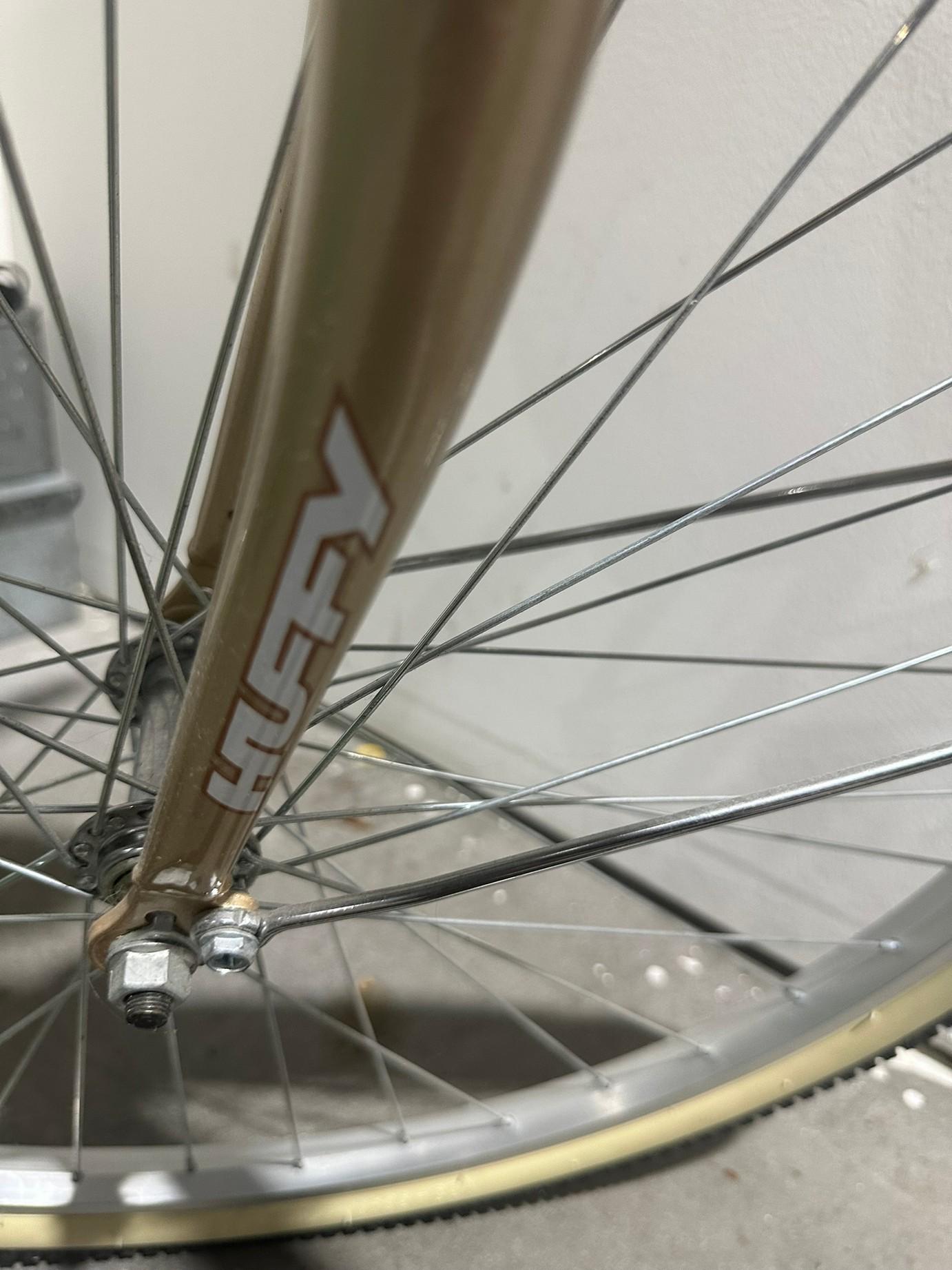 HUFFY VENUS BELT DRIVE BICYCLE - GOLD