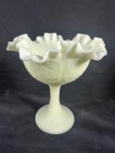 FENTON CUSTARD PERSIAN MEDALLION RUFFED DISH