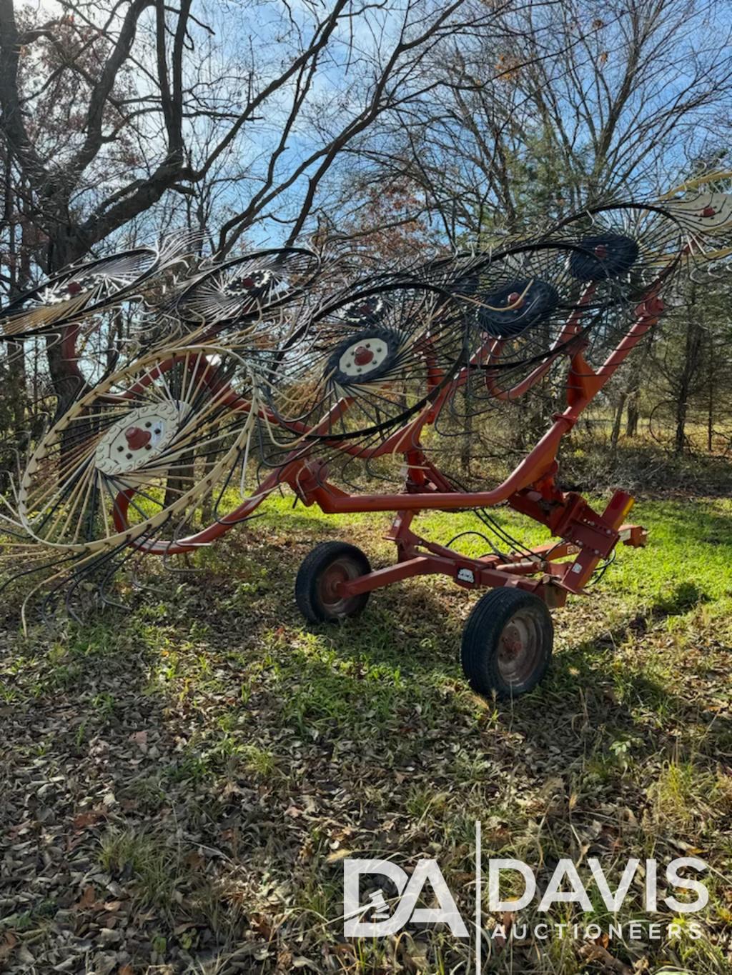 RHINO ER-10 10 WHEEL HAY RAKE