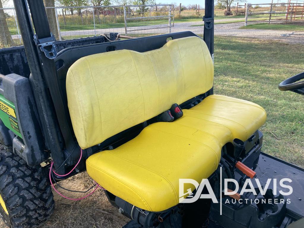 2013 John Deere 825i Gator