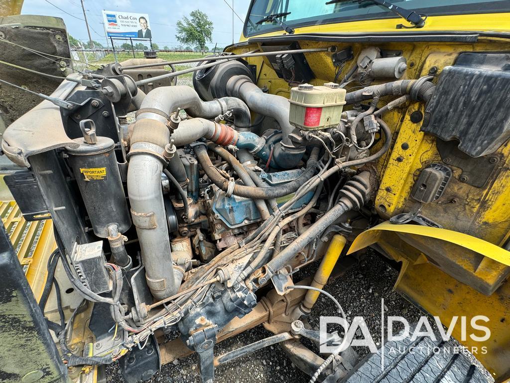 1999 International 4700 Tow Truck, VIN # 1HTSCABM4XH208404