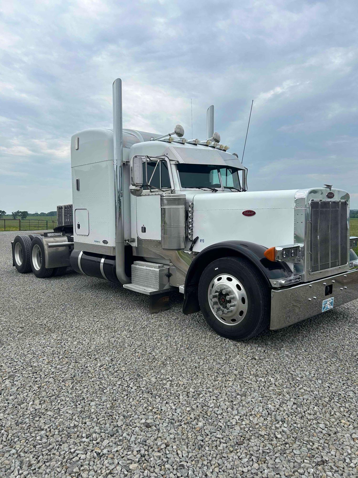 1999 Peterbilt 379 Truck, VIN # 1XP5DB9X6XD484134