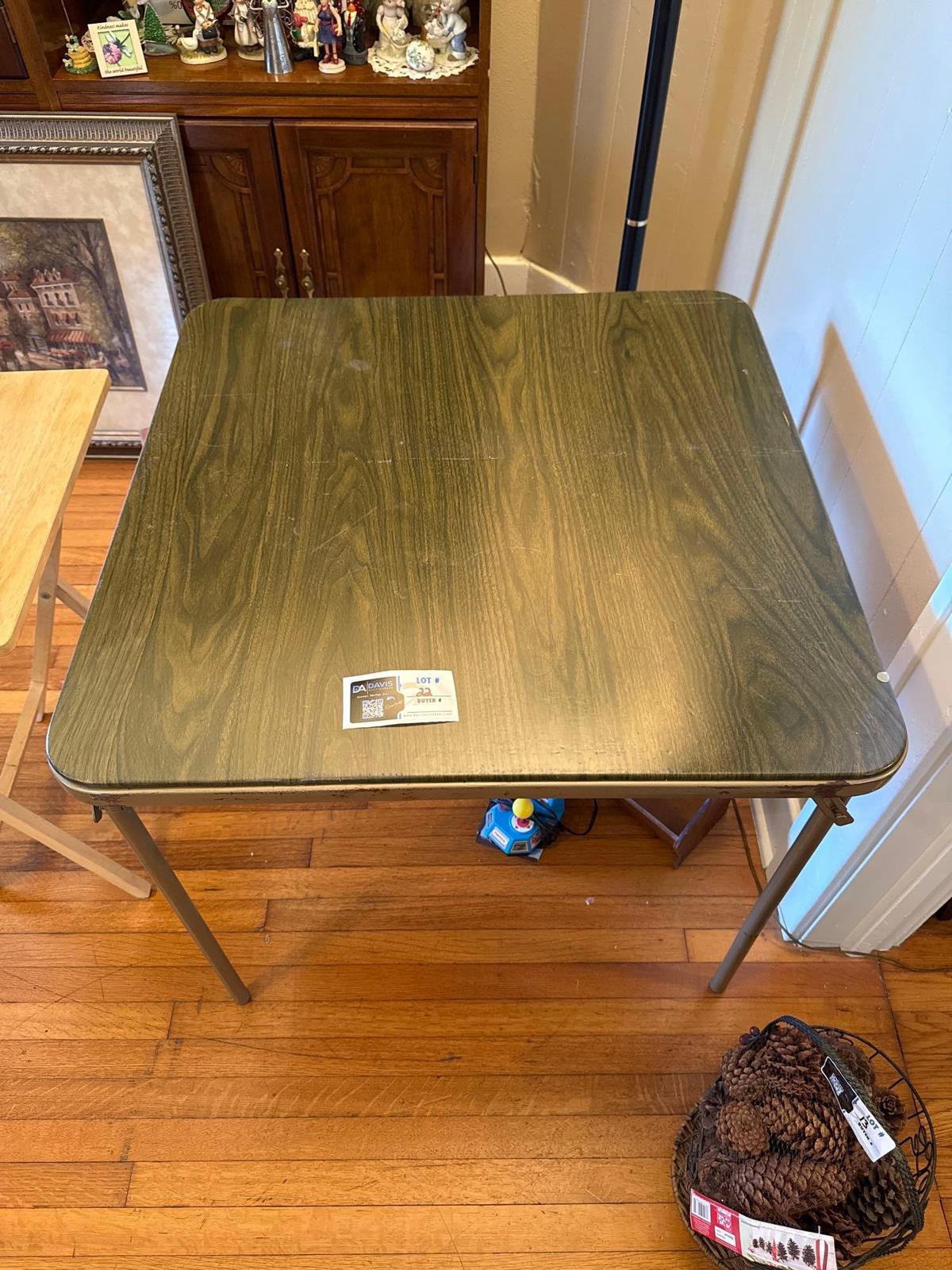 3?x3? folding card table