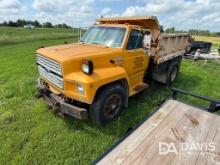 1991 FORD F-800 DUMP TRUCK