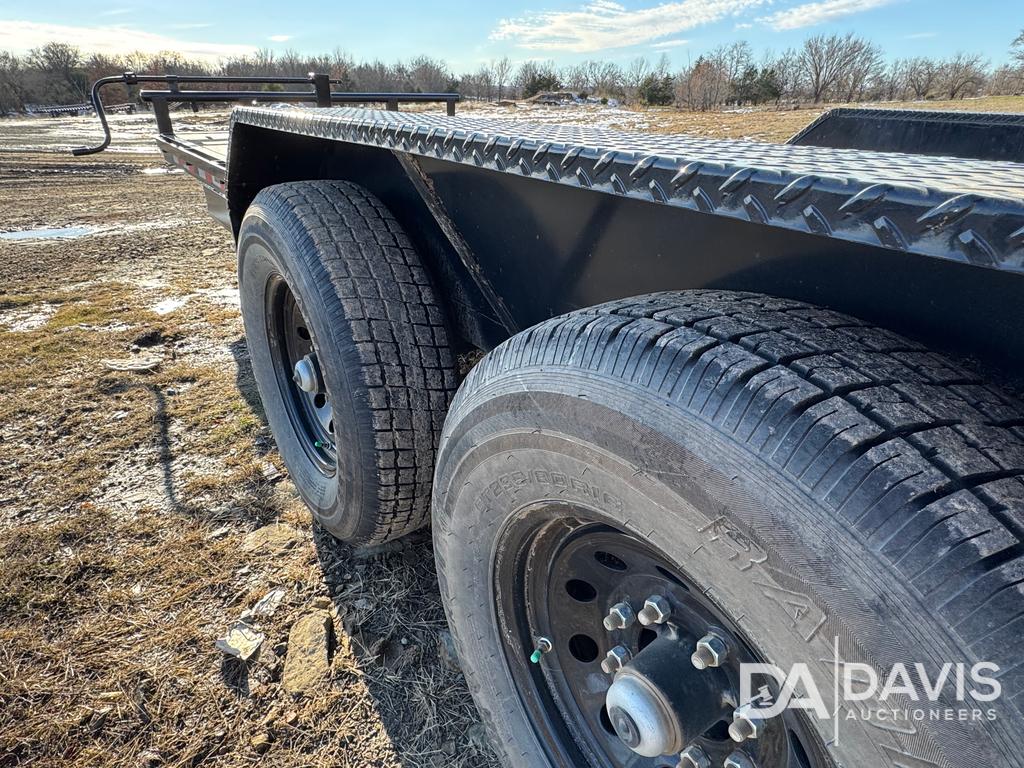 2024 20' LANDOLL TRAILER - LIKE NEW!