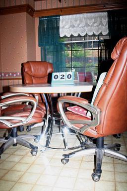 Kitchen Table with 4 Chairs