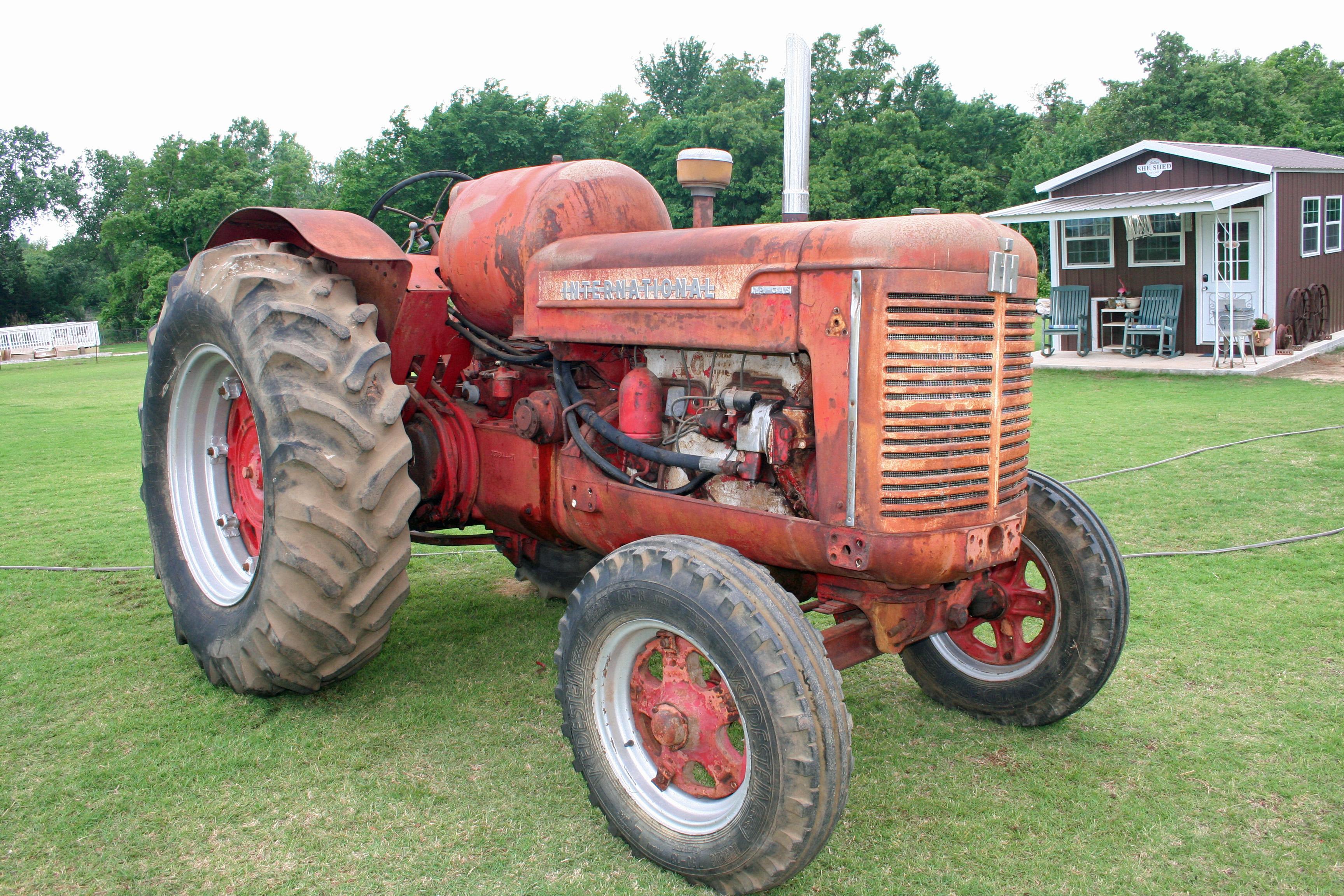 International Harvester 650 LP